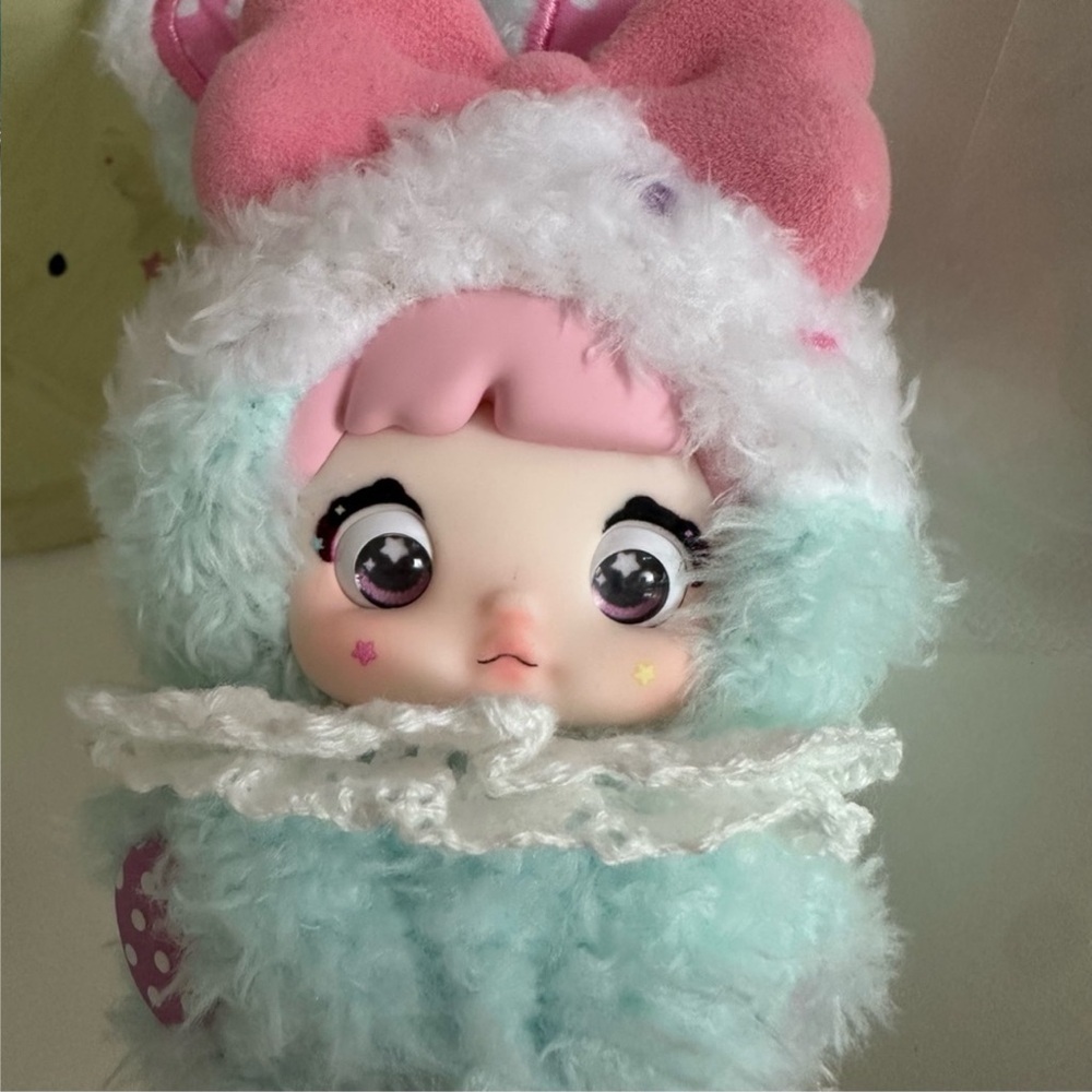 Nommi Frost Cream Bunny blind box. - Picture 4 of 8
